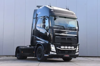 Volvo FH 2017 - 460 Globe XL 4X2 - PARK.AIRCO - 2X FUEL TANKS - XENON - GOOD CONDITION - afbeelding 2 miniatuur