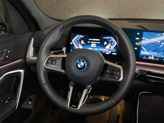 BMW iX2 2024 - eDrive20 67 kWh immagine 15