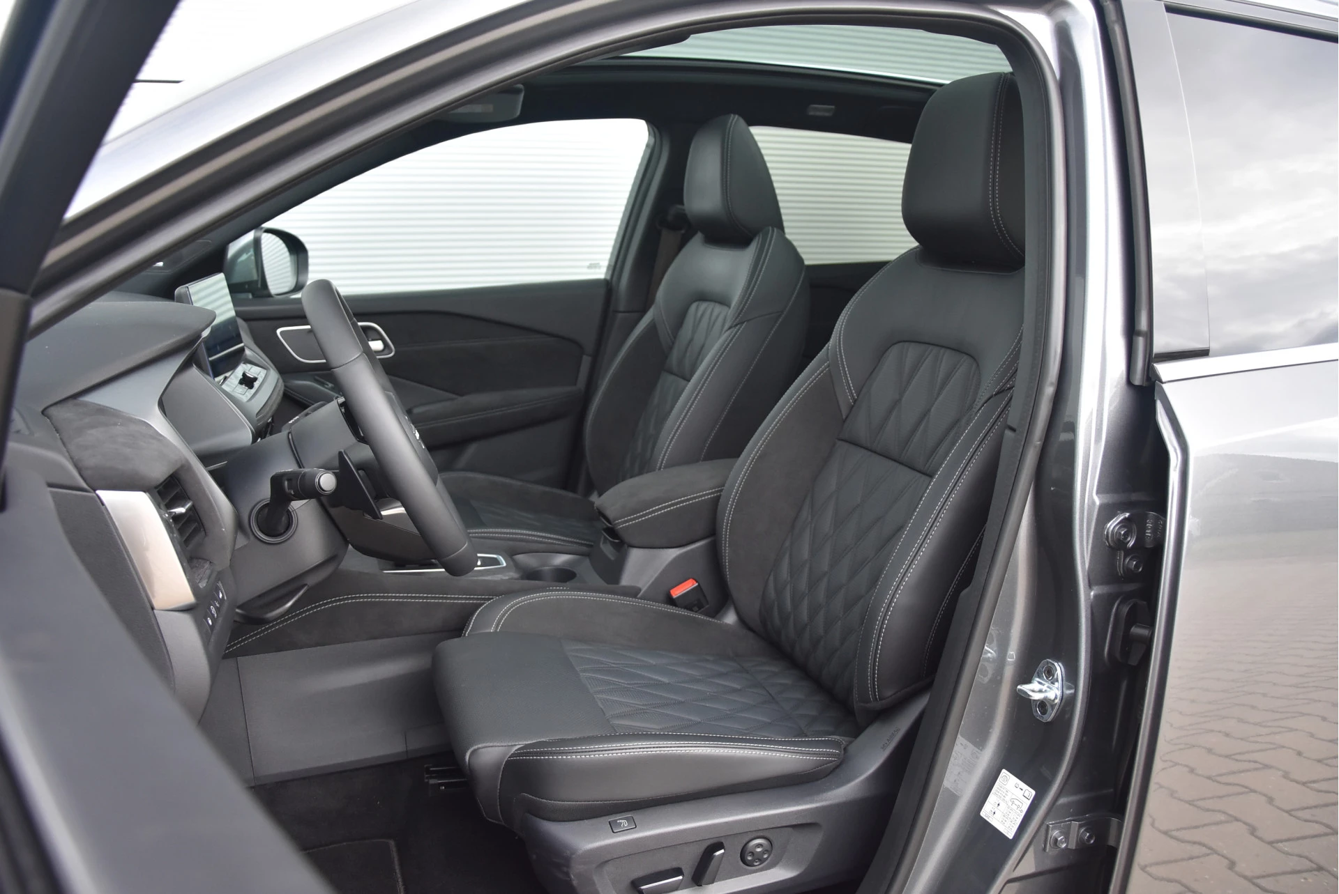 Nissan QASHQAI 2025 - 1.3 MHEV Xtronic Tekna Plus | obrázek 30