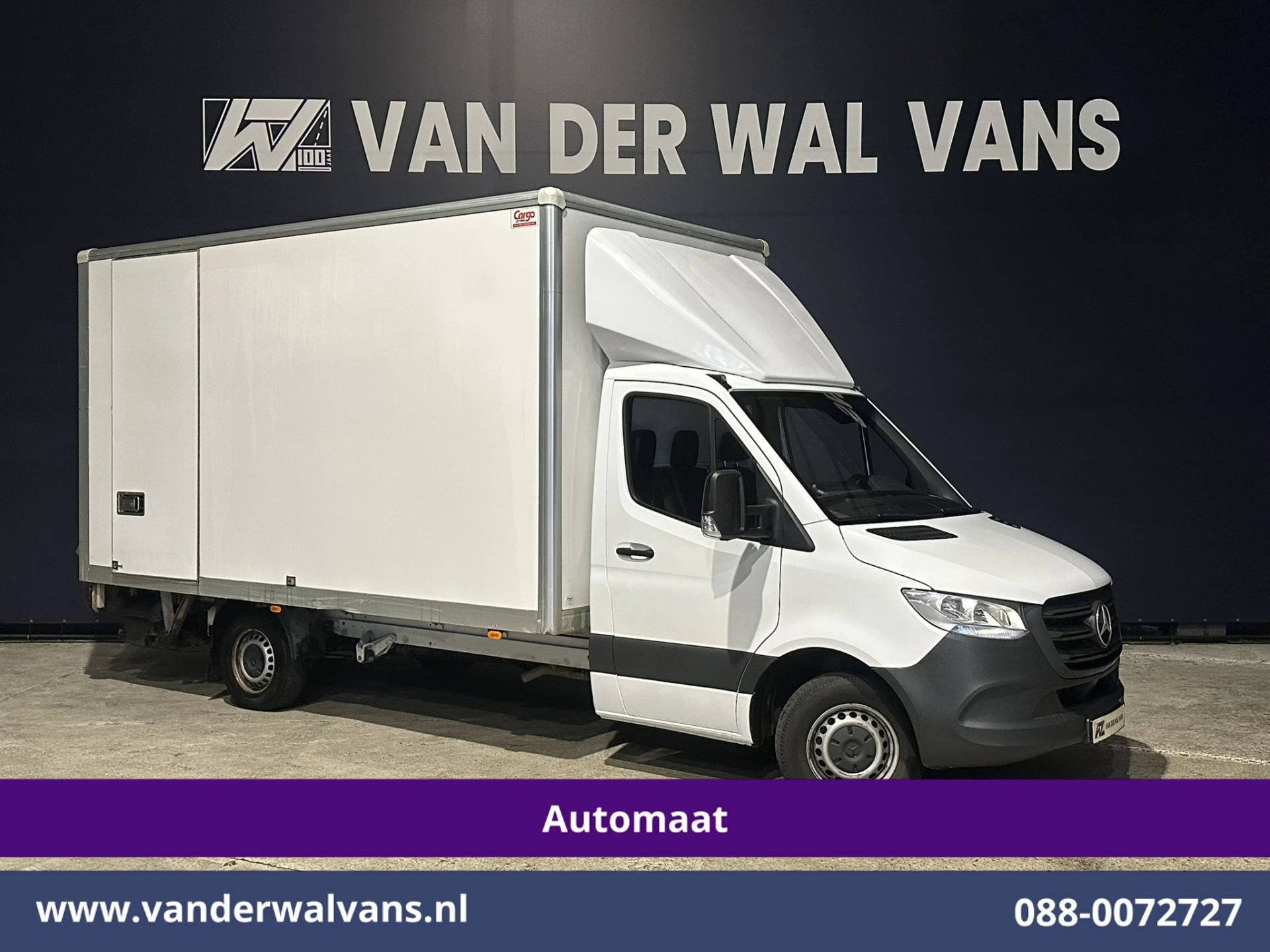 Mercedes-Benz Sprinter 2023 - 315 CDI 150pk 9G-Tronic Automaat Bakwagen 22m3 KUUB Laadklep Zijdeur Euro6 Airco | LAT om LAT | Leder afbeelding 1