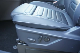 Ford Transit Custom 2026 - 340L 2.5 PHEV 233PK L2H1 Titanium X 8 Persoons PHEV Automaat obrazek 28