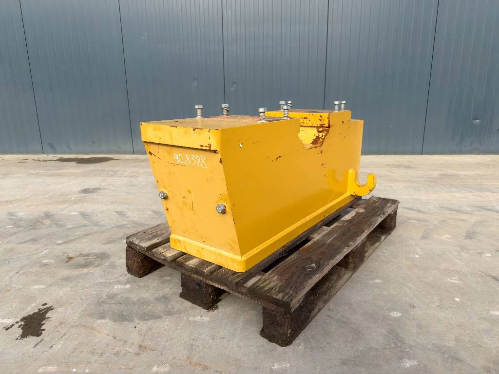Cat - 12M / 12M2 / 12M3 / 140M / 140M2 / 140M3 / 160M / Bild 1
