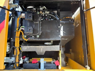 Cat N/A 2014 - M320F obrazek 30