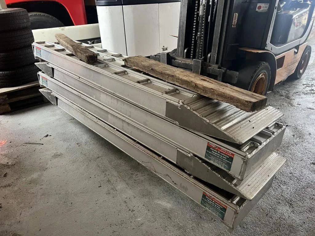 Ultra-Lite 240x 46 x14 cm 2022 afbeelding 1