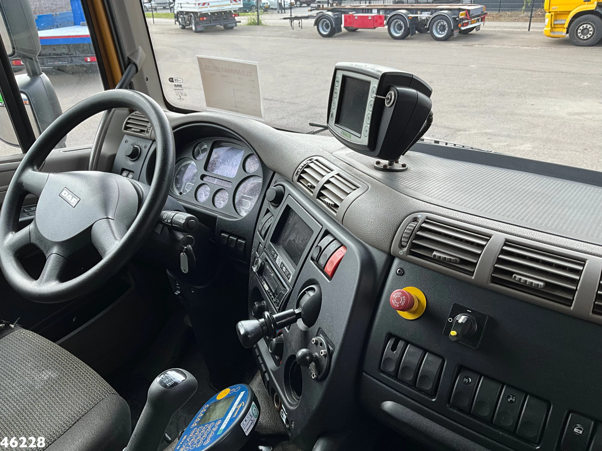 DAF FAG 75 CF 250 Haller 20m³ Manual gearbox 2013 obrázek 12