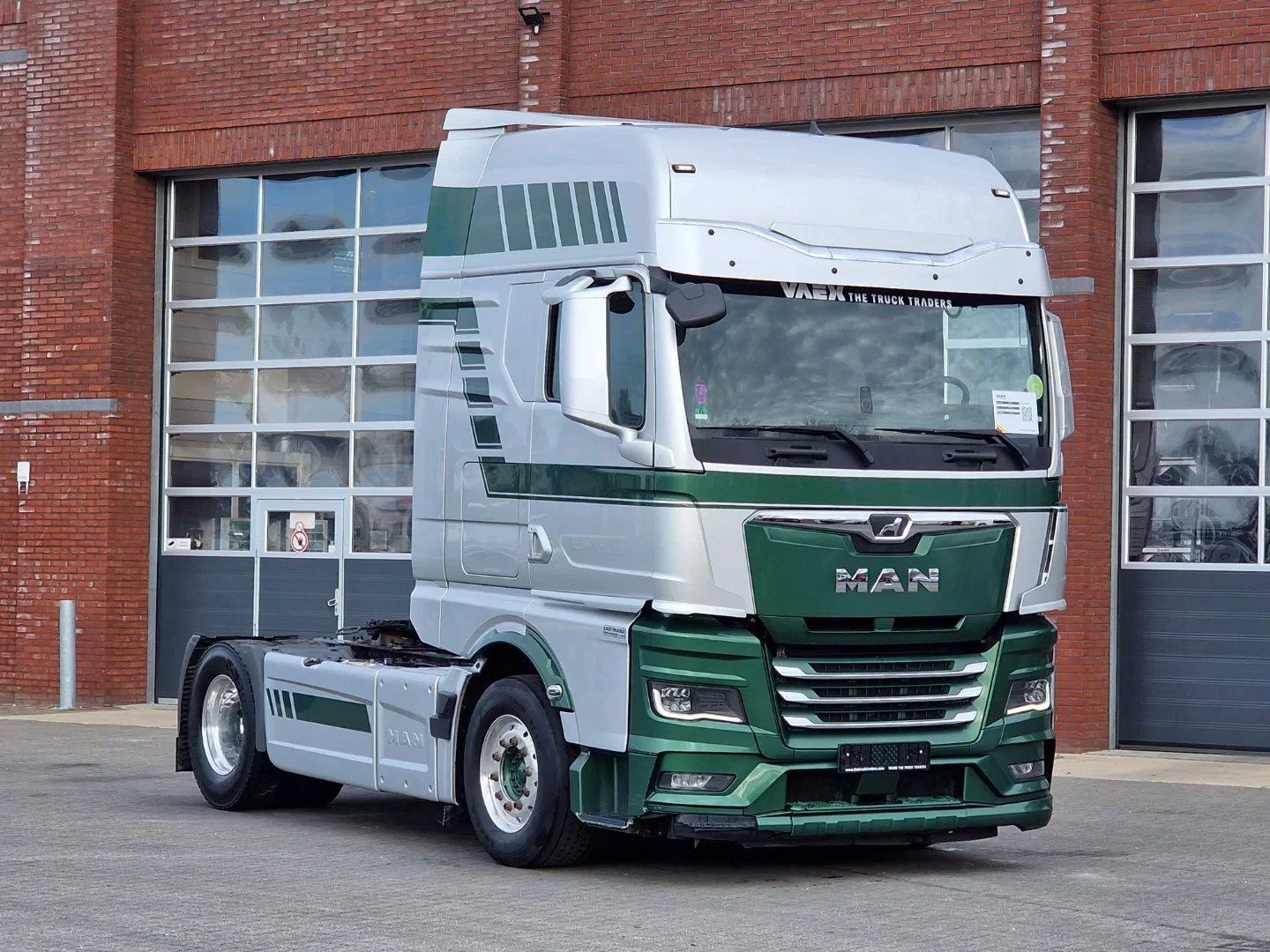 MAN TGX 2023 - 18.510 XXL 4x2 - Retarder - Night clima - Full air - Alloy - 2x tank obrázek 1
