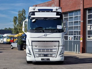 Volvo FH 2024 - 13.500 Globetrotter 6x2 - Full air - I parkcool - Leather - Led afbeelding 2 miniatuur