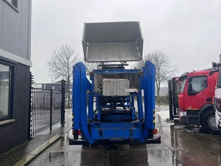 International 4600 1989 - 4x2 210HP + TEUPEN hyLIFT obrazek 5