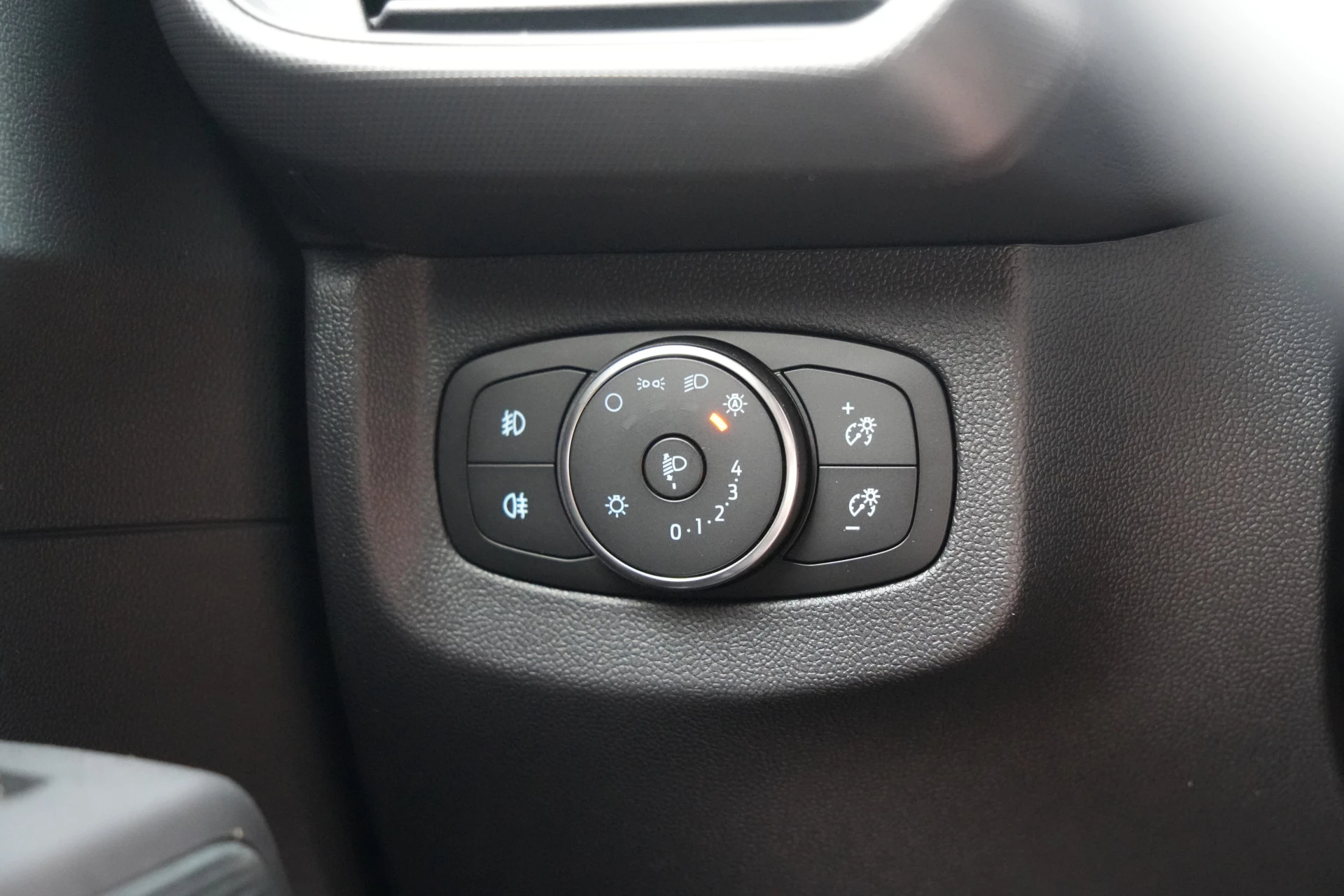 Ford E-Transit Courier 2026 - Trend 46 kWh 136pk - Stoel/Stuurverwarming - Camera - Cruise - Carplay/Android - Rijklaar Bild 27