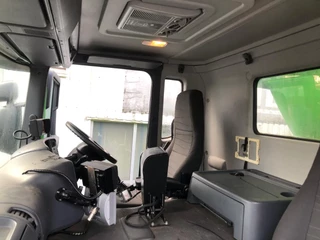 Scania P 2013 - P310 , 6x2 , CNG , Aut. , RHD , Garbage Truck image 12