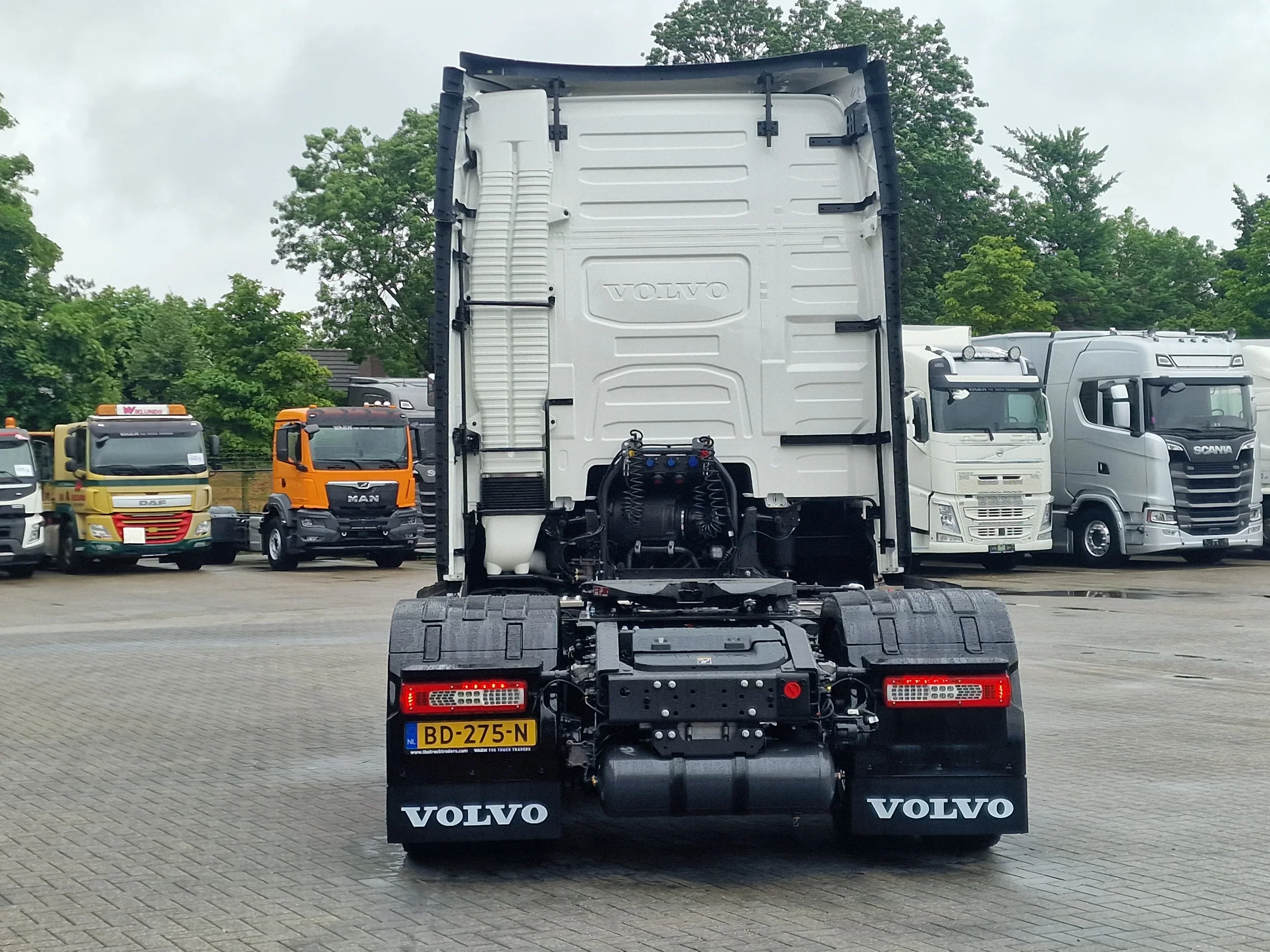 Volvo FH 2026 - 540 Aero Globetrotter XL 4x2 - New - Full spec - Show Truck - BUFFL interior - Retarder - I parkcool - Full air immagine 7
