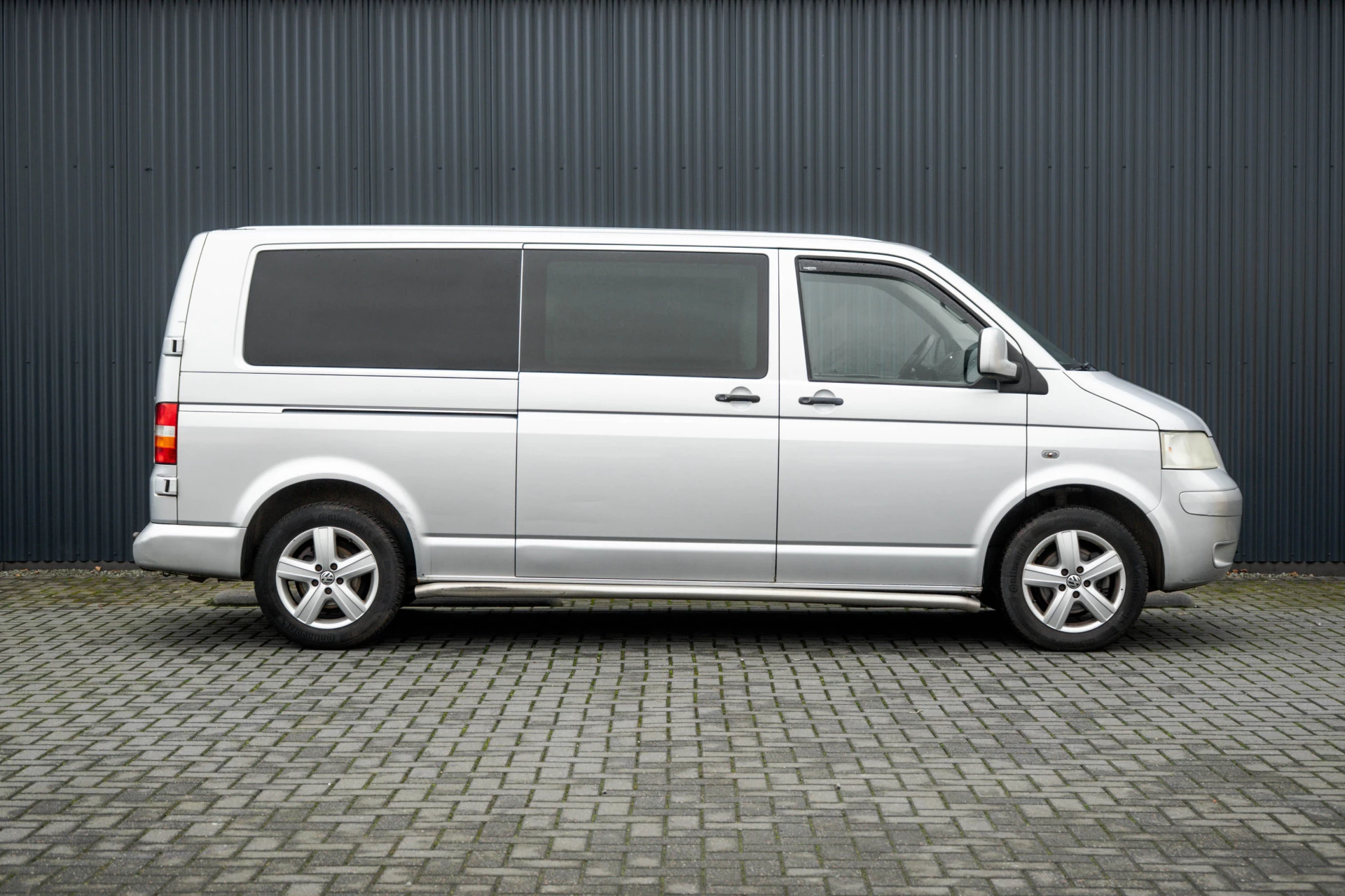 Volkswagen Transporter 2008 - T5 2.5 TDI 340 L2H1 | 174 PK | Navi | Airco | Trekhaak Bild 6