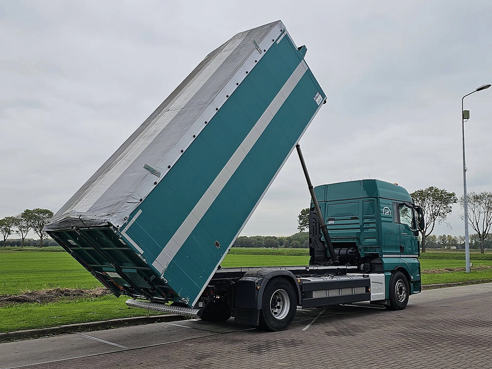 MAN TGX 2019 - 18.500 Bild 3