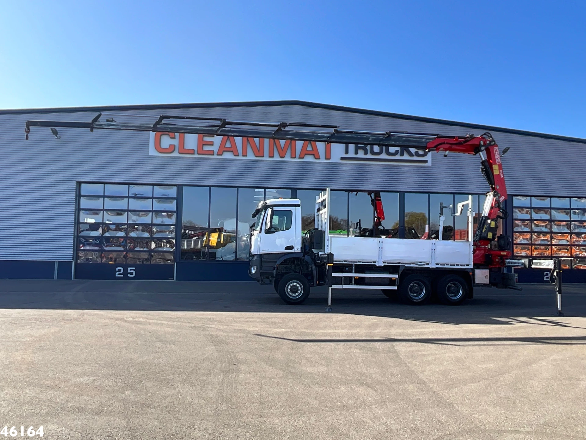 Mercedes-Benz Arocs 3345 6x6 Fassi 45 Tonmeter laadkraan Just 101.867 km! 2019 imagem 1
