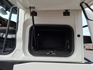 Renault T480 Comfort 2018 - / DOUBLE TANK / TUV:26-06-2026 / PARK-AIRCO / FRIDGE / LWDS / FULL-SPOILER / 2XBED / AUTOMATIC / EURO-6 / 2018 imagen 27