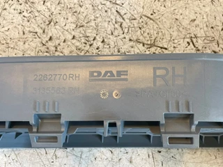 DAF - 2262770 OPSTAPPLAAT RH (ALS NIEUW) afbeelding 2 miniatuur