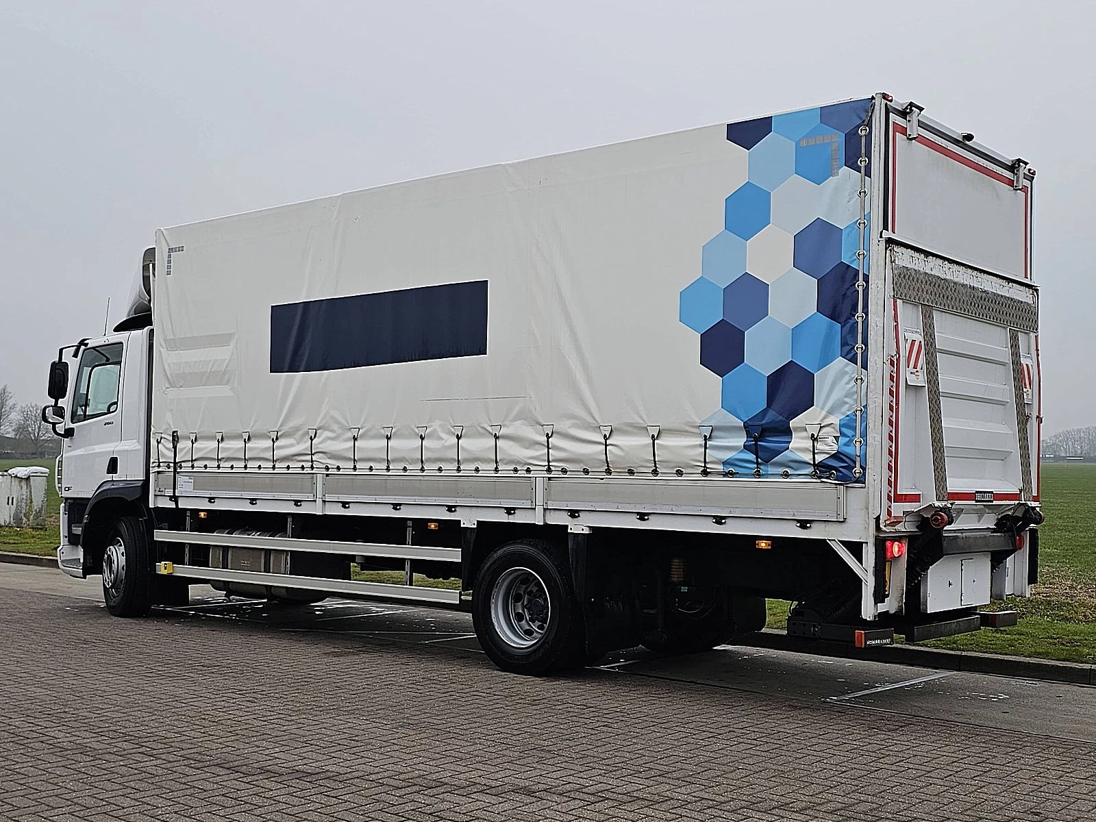 DAF 2020 - CF 260 imagen 6