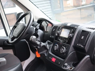 Peugeot Boxer 2015 - 335 2.2 HDI 131pk Paardenwagen - Cruise - Trekhaak - Airco obrazek 13