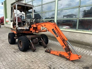Kubota - KH 16-W image 3 miniature