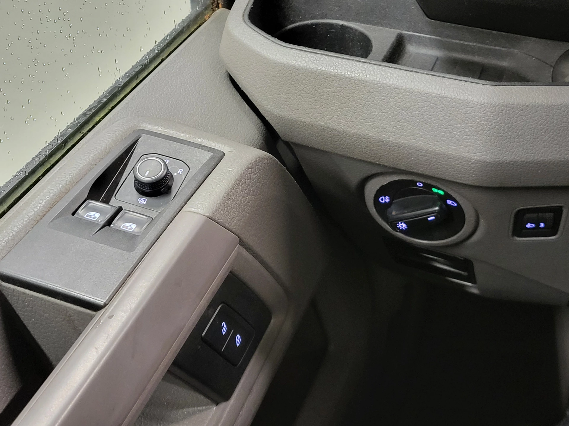 Volkswagen Crafter 2018 - 2.0TDI Dubbele Cabine Kipper 3000kg Trekgewicht Euro 6! image 15
