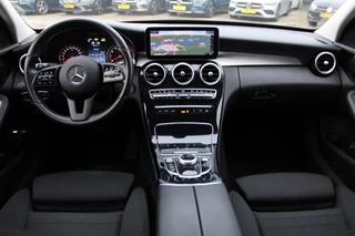 Mercedes-Benz C-Class 2020 - Estate 300e Advantage Pack Avantgarde NAVI 18'''CARPLAY image 2