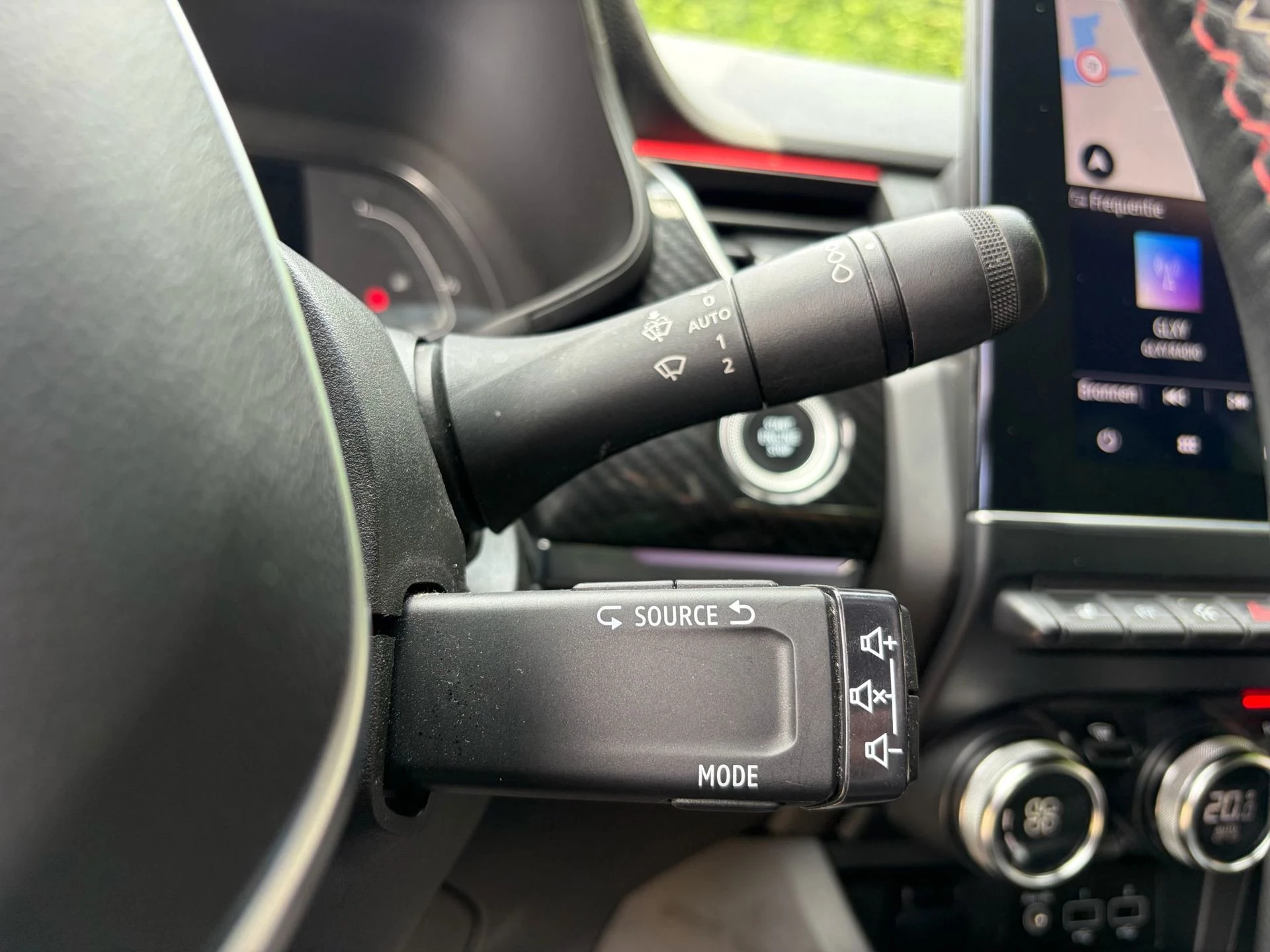 Renault Arkana 2021 - 1.6 E-Tech Hybrid 145 R.S. Line Leder Camera Keyless !!NIEUWBINNEN!! afbeelding 31