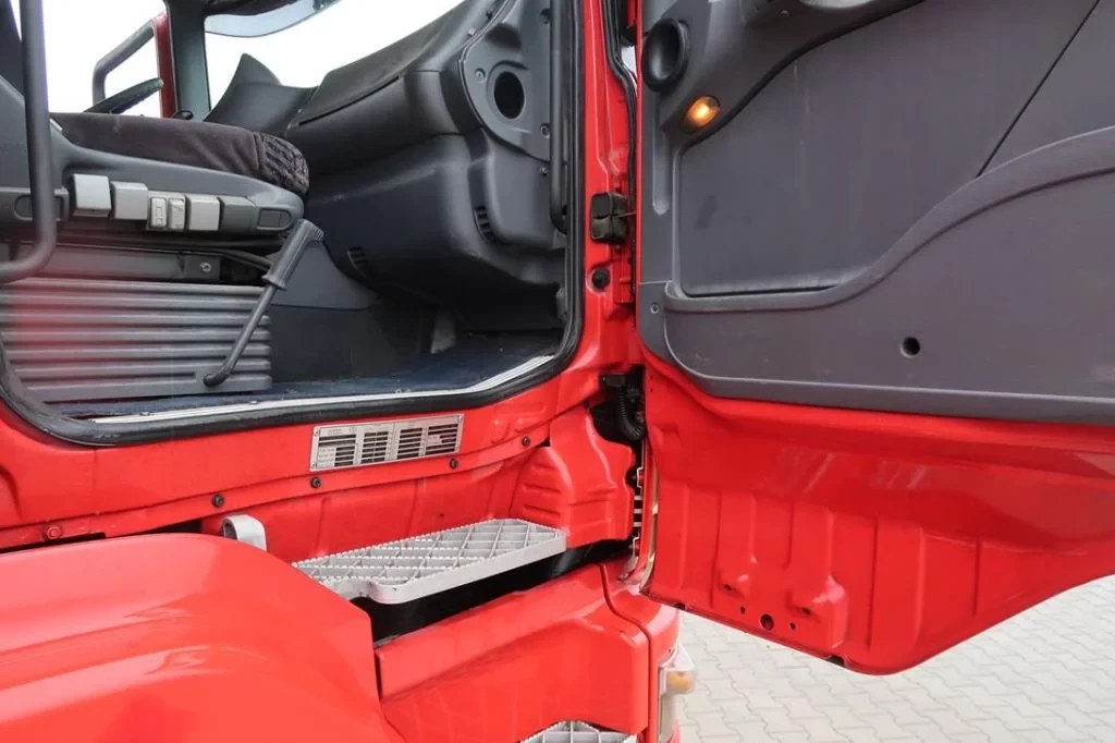 Scania R 2003 - R164-580 V8 R 164 image 21