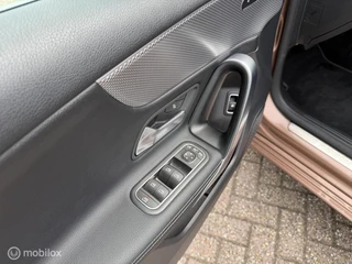 Mercedes-Benz A-Class 2021 - 250 e 5-2021 Airco Navi Leder SOH 95,4% image 14