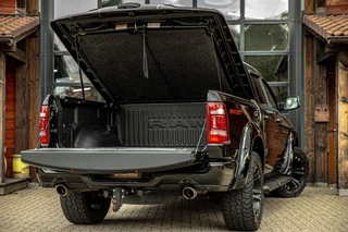 Dodge Ram 1500 2024 - 5.7 V8 4x4 Crew Cab Laramie sport obrazek 5