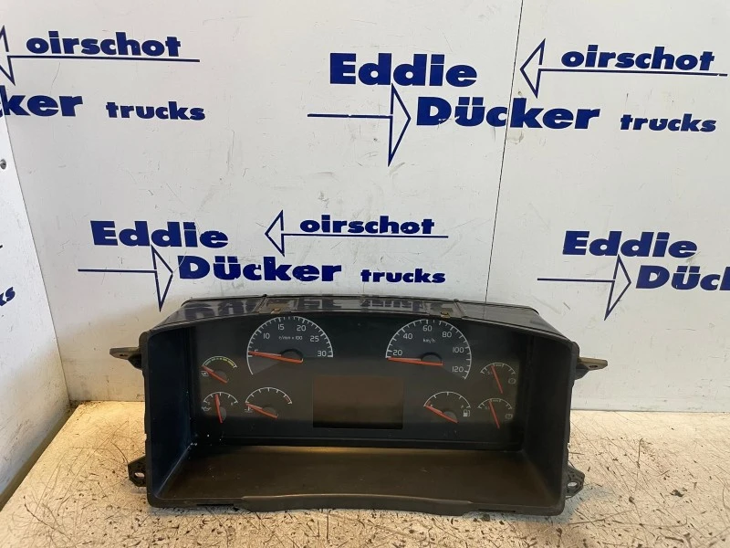 Volvo - 20739274 INSTRUMENT CLUSTER FM/FH imagen 1