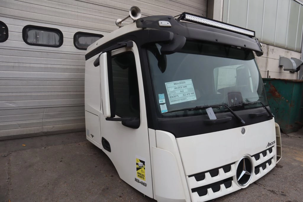 Mercedes-Benz 2018 - L-STREAMSPACE 2.3MM 320 TUNNEL obrázek 3