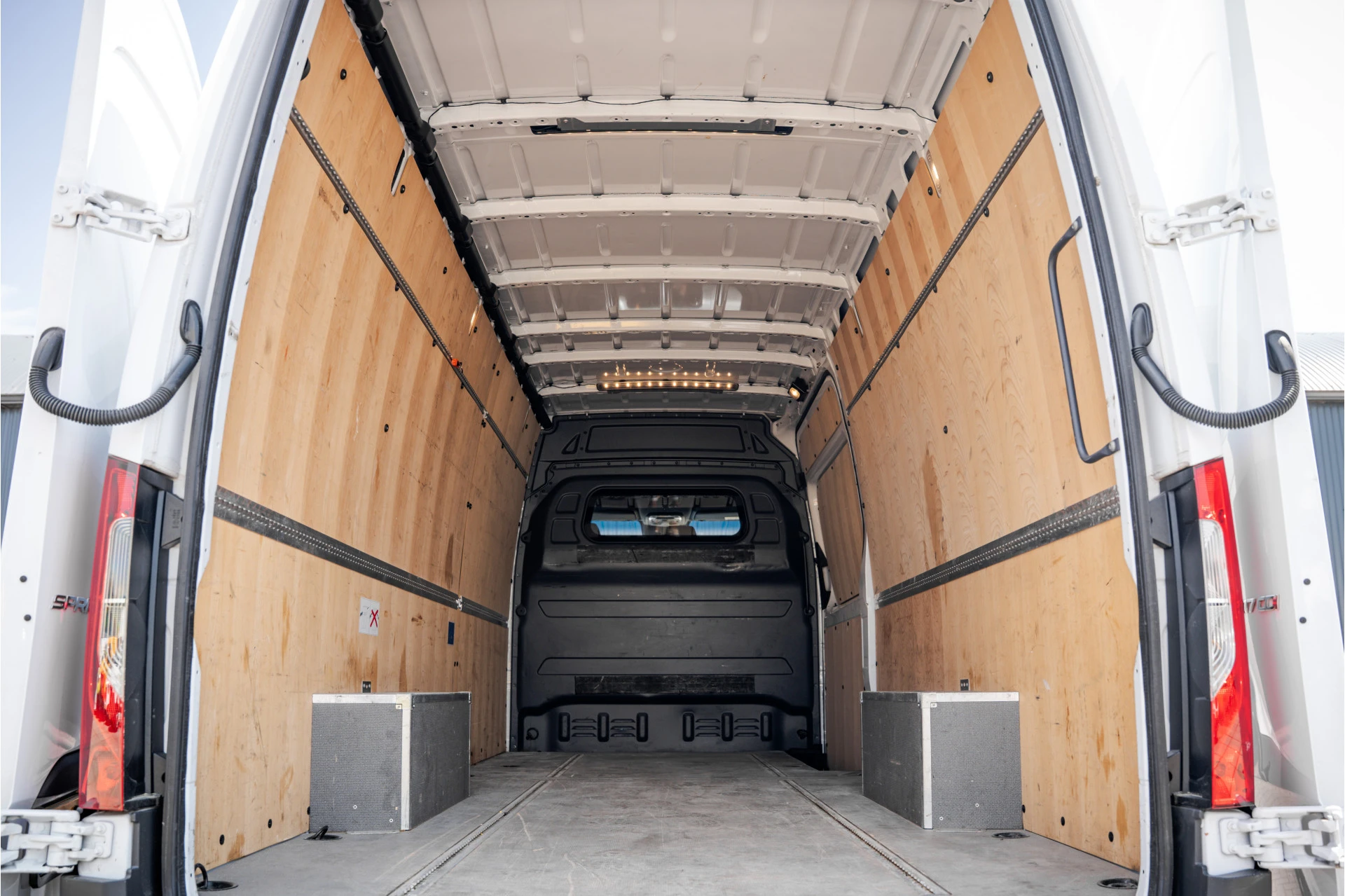 Mercedes-Benz Sprinter 2023 - 317 CDI L3H2 | 170 PK | Automaat | Camera | Mbux | Cruise | PDC | Trekhaak afbeelding 10