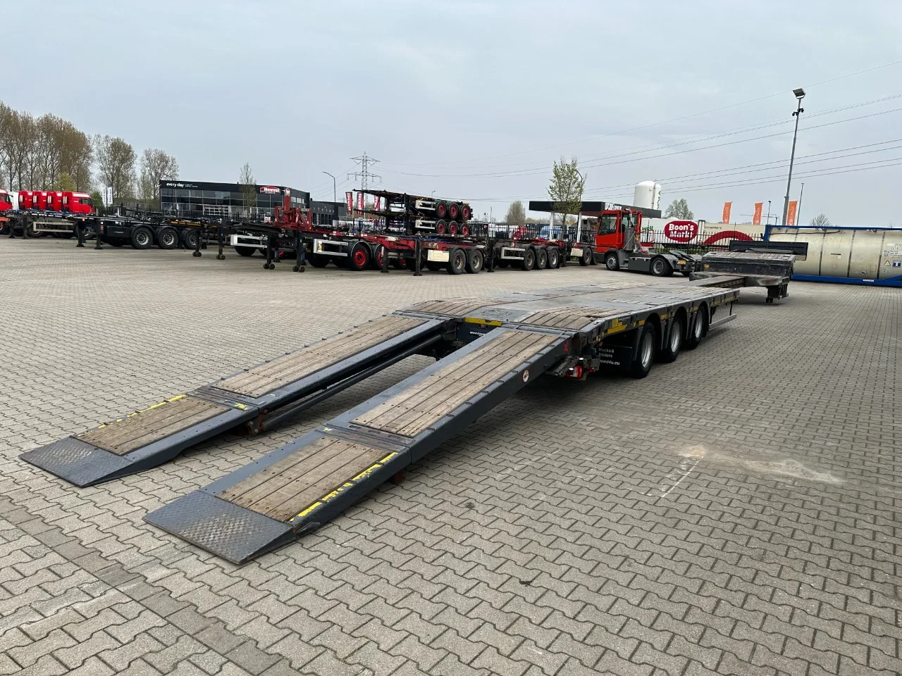 Kässbohrer 2022 - Lowbed / 6.00m extendable / hydraulic ramps / steering-axle / lift-axle afbeelding 4