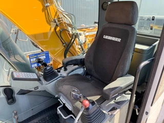 Liebherr N/A 2014 - R922 SLC image 42