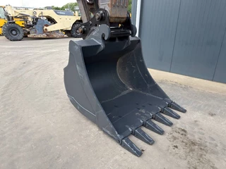 Volvo N/A 2023 - EC300E L | Only 2000 Hours! image 10