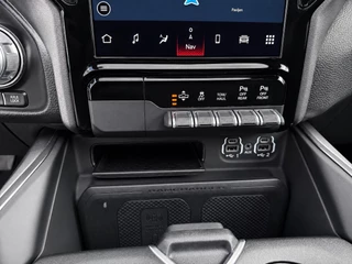 Dodge Ram 1500 2022 - 5.7 V8 Crew Cab 5'7 REBEL | Panoramadak/kantelschuif | Luchtvering | Multifunctione tailgate | Rambar | LPG&Trekhaak| 1e eigenaar| obrazek 23