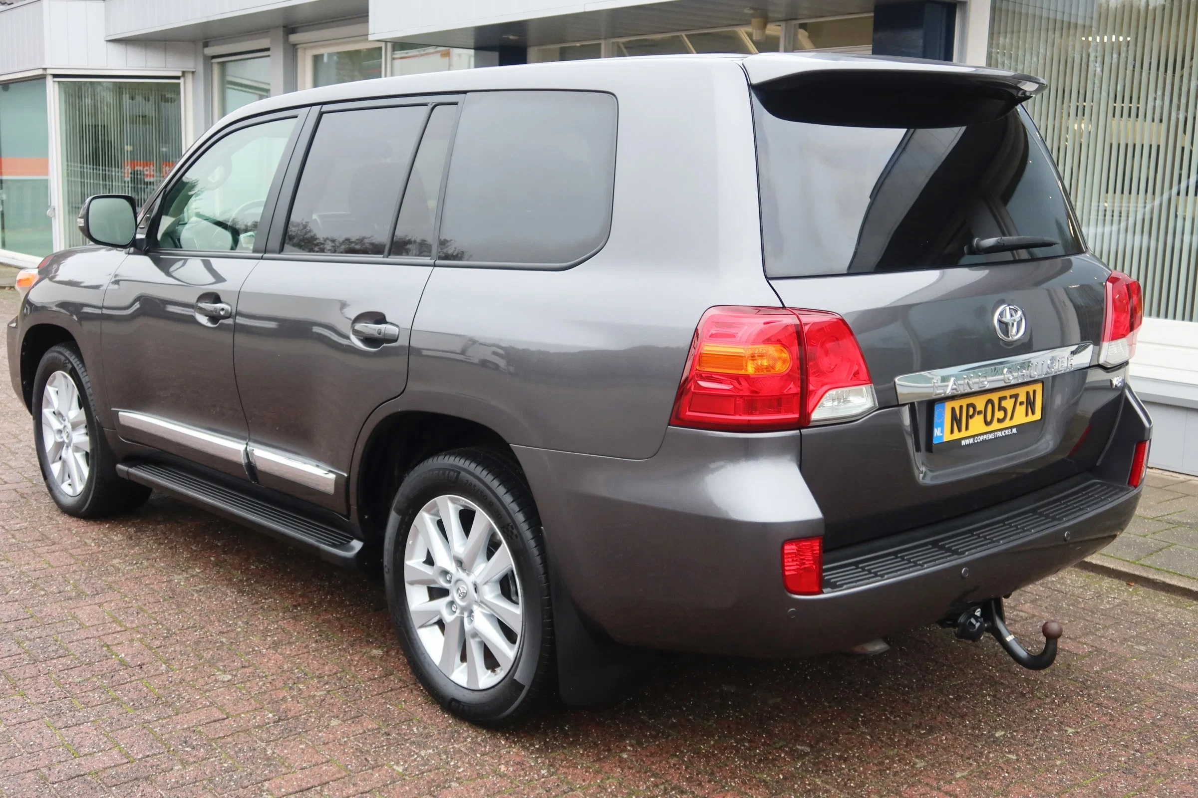 Toyota Land Cruiser 2016 - (200 SERIES) V8 200 5.5 Executive 7 persoons. Luchtvering. €42.500.- Marge immagine 7