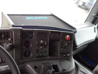 Scania P 1997 - P124-400 13000 LITER ,MANUALFEULPOMP,RITARDER obrazek 16