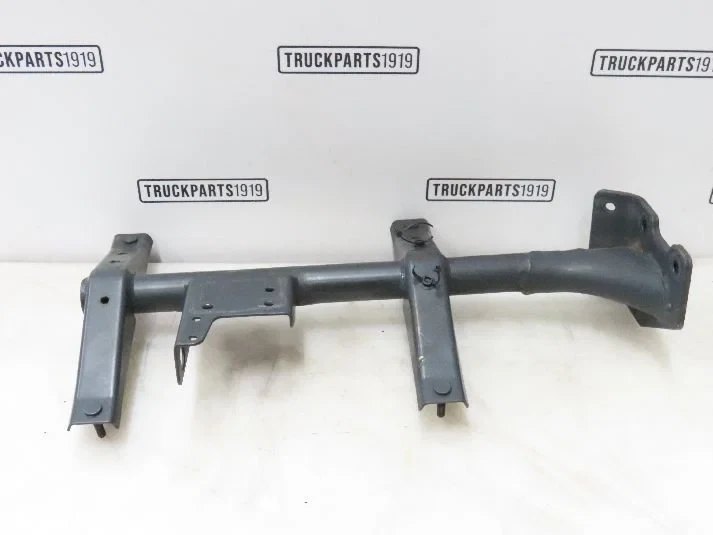 Iveco - Body & Chassis Parts Spatbordsteun Re. Iveco imagem 1