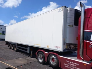 Schmitz Cargobull Schmitz Cargobull PRICES FROM €6950 TO €8950 2012 - N/A image 2