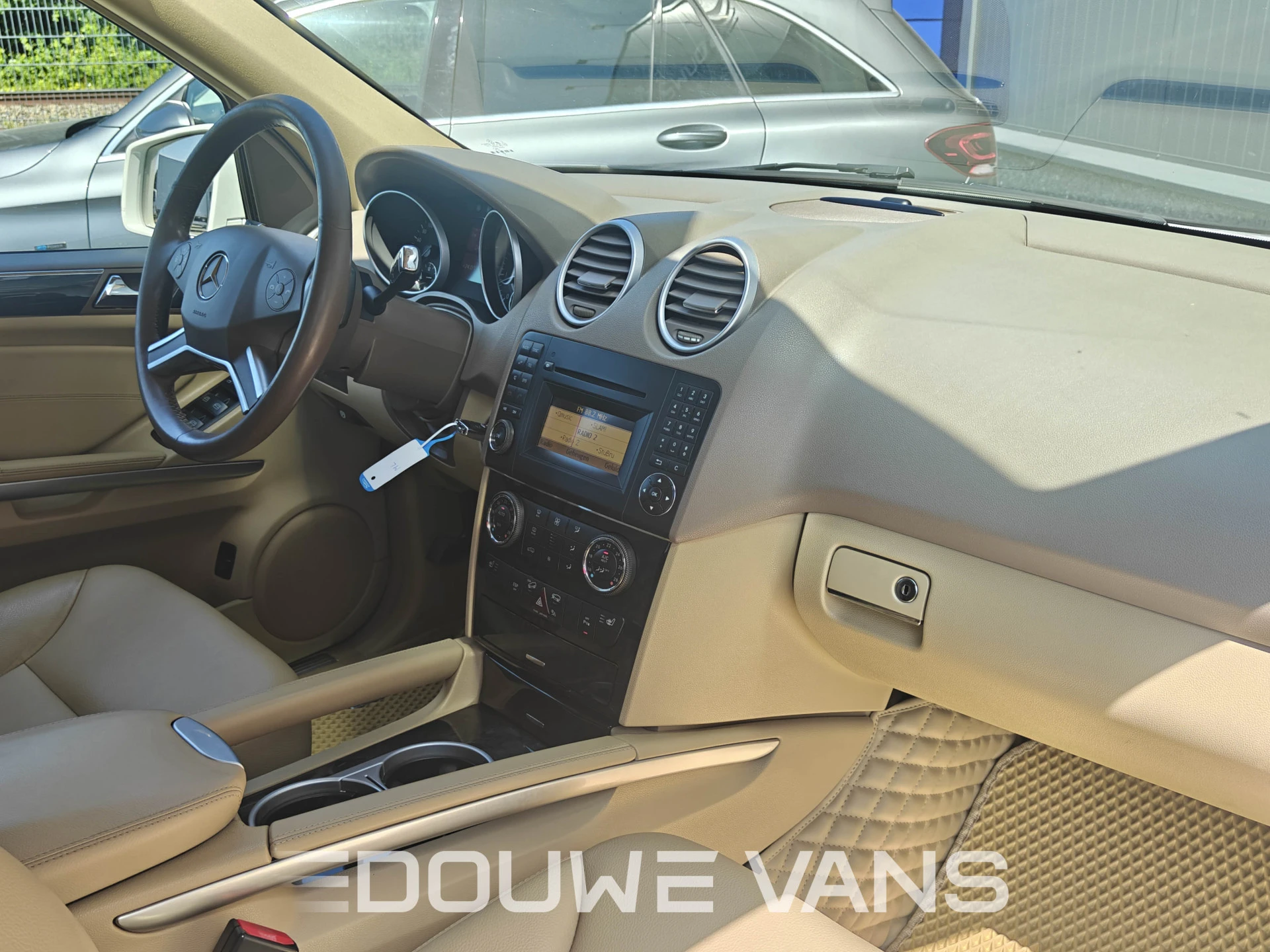 Mercedes-Benz ML 2010 - ML 350 4Matic Automaat Goed Onderhouden Parktronic obrázek 13
