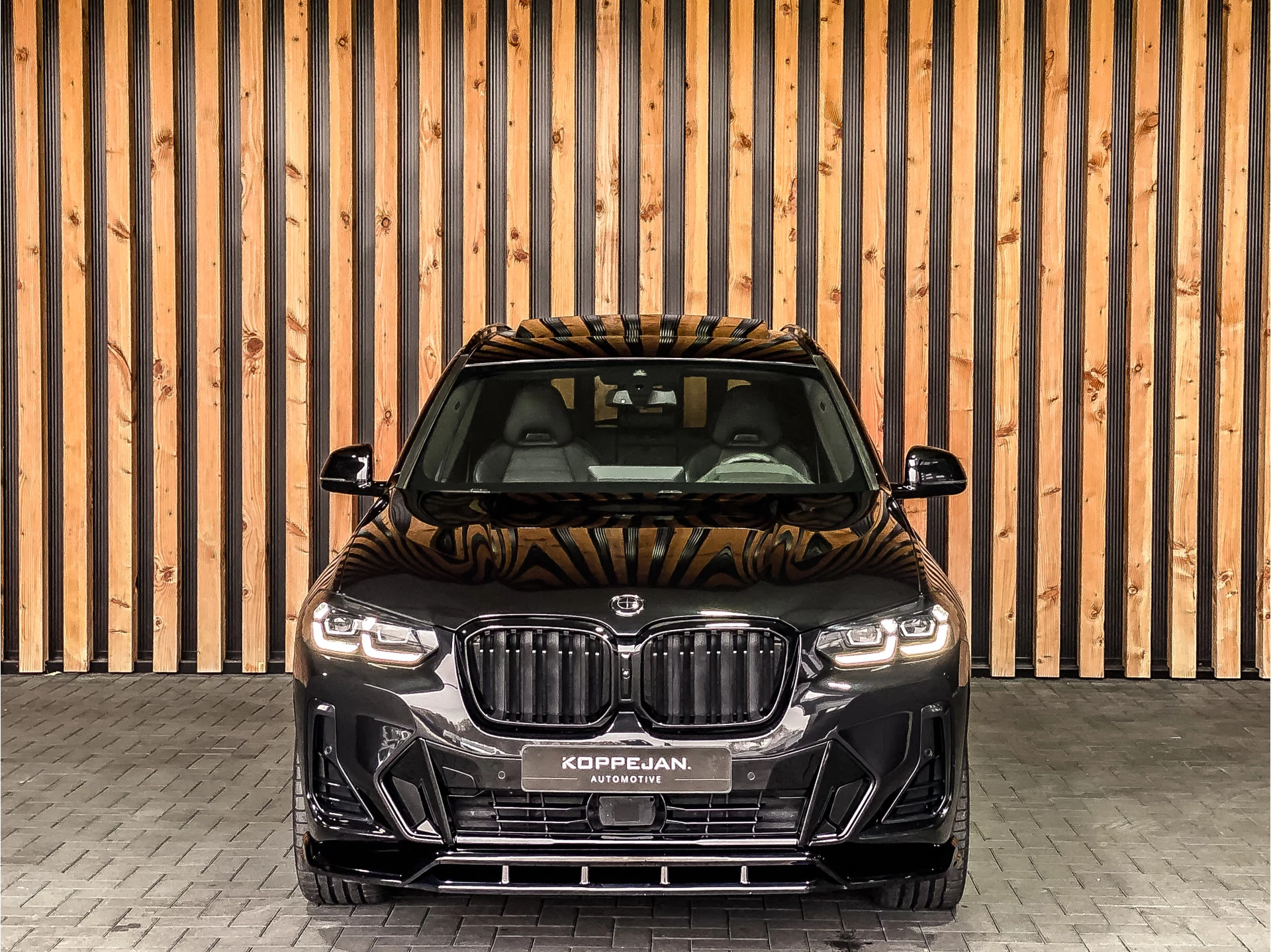 BMW X3 2023 - xDrive30e 292PK High Executive M-Sport изображение 24