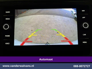 Volkswagen Crafter 2023 - 2.0 TDI 141pk Automaat L3H3 L2H2 Euro6 Airco | Camera | Apple Carplay | 3000kg Trekhaak | Cruisecontrol afbeelding 3 miniatuur