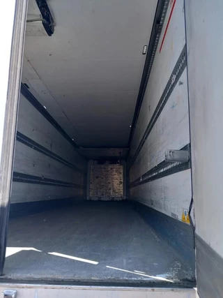 Schmitz Cargobull Schmitz Cargobull PRICES FROM €6950 TO €8950 2012 - N/A image 4