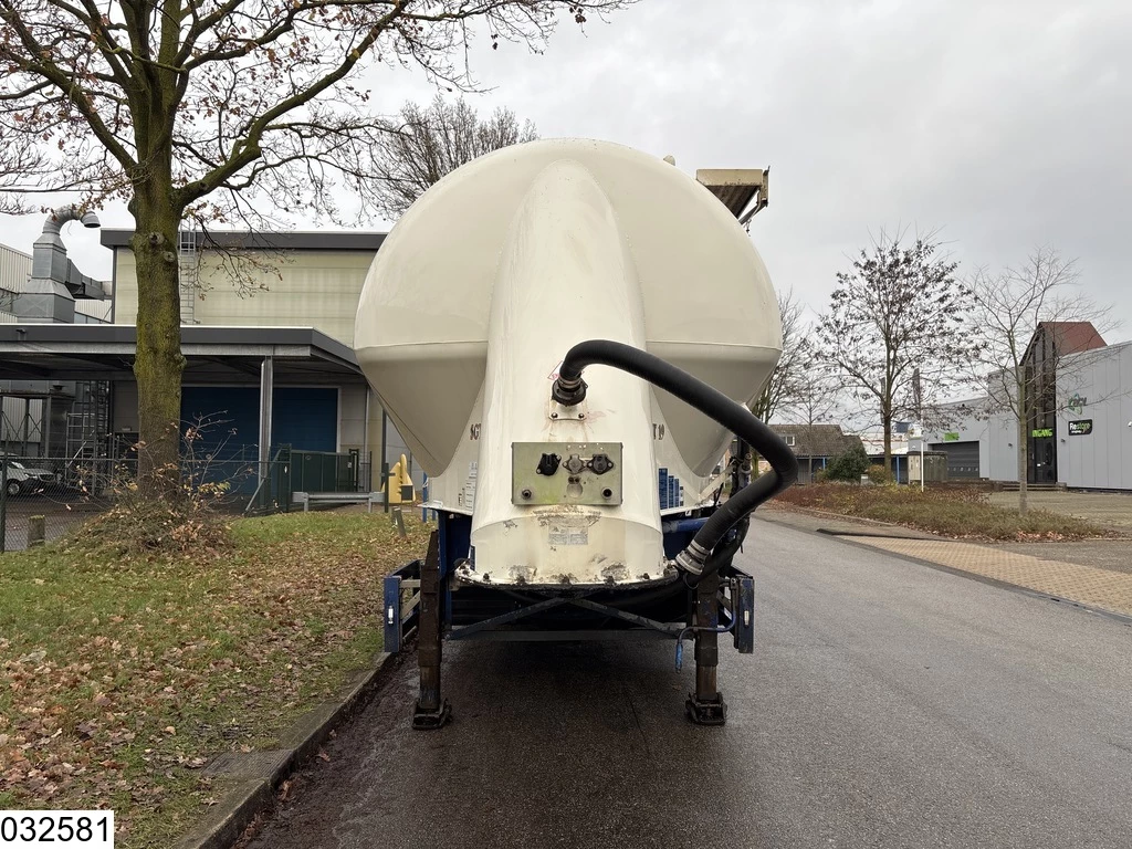 Feldbinder 2006 - Silo 40.000 liter image 7