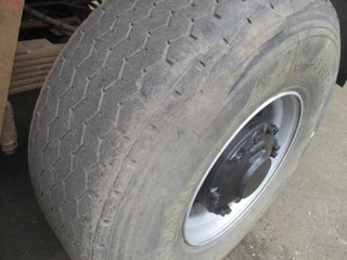 Fruehauf N/A 2000 - D33C , 2 axle , Steel tipper trailer , Drum Brakes , Spring suspension imagen 12