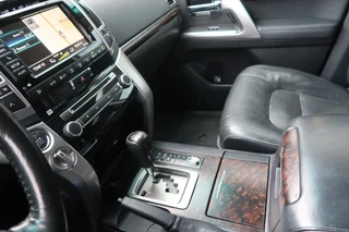 Toyota Land Cruiser 2016 - V8 200 V8. 4.5D Executive. 7 Persoons. Luchtvering. 46.500.- euro marge image 5