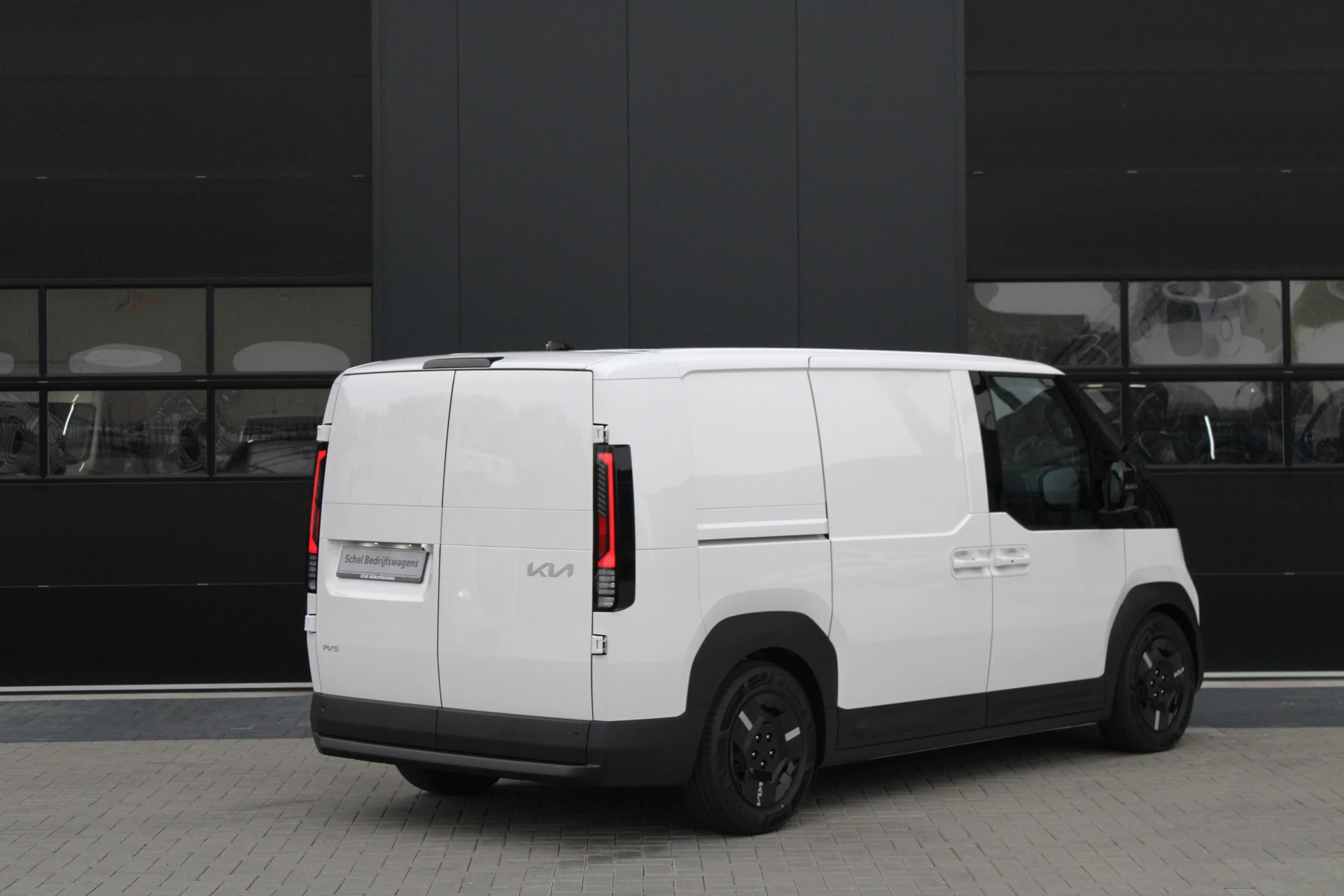 Kia PV5 2026 - L2H1 Plus 71.2 kWh 164pk - 416km WLTP - Stoel/Stuurverwarming - Keyless - V2L - Camera - ACC met stuurhulp - Rijklaar afbeelding 5