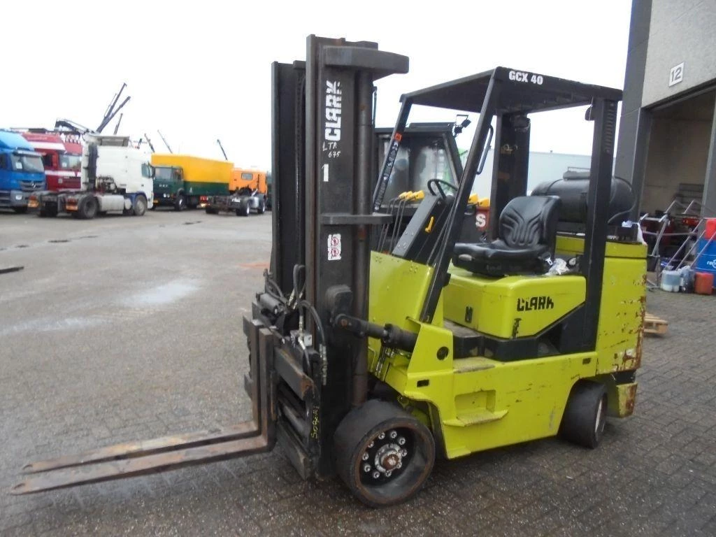 Clark GCX 40 1996 imagen 2