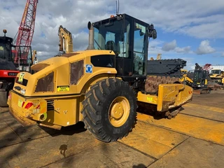 Cat N/A 2011 - CP 76 obrazek 5